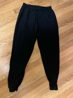 M Lululemon joggers
